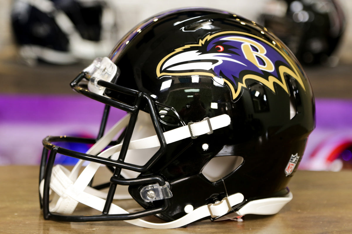 Baltimore Ravens Deluxe Replica Speed Helmet - Sports Fan Shop