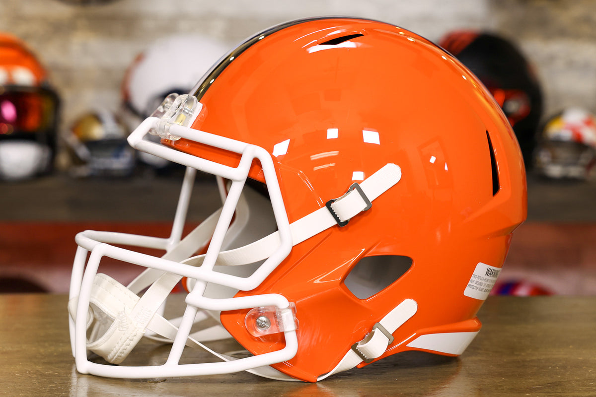 Cleveland Browns Authentic Speed 1975 - 2005, Throwback Helmets, NFL, Collectibles, Open Catalogue