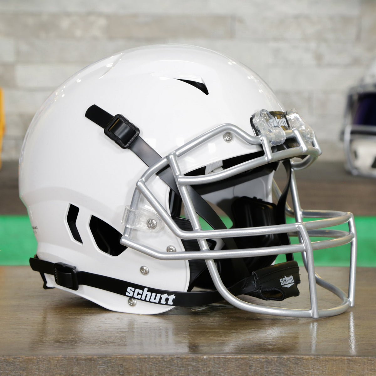 Schutt deals A11 Helmet