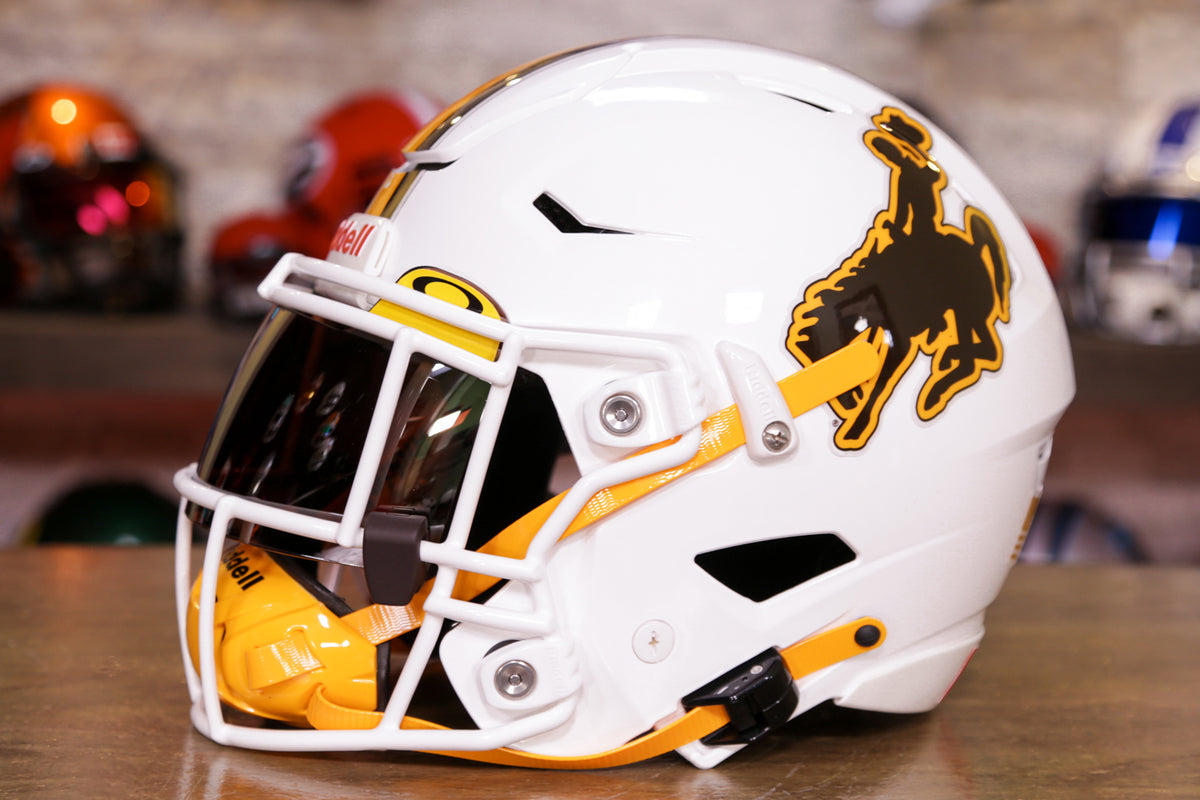 Wyoming Cowboys Riddell SpeedFlex Helmet - GG Edition – Green Gridiron, Inc.