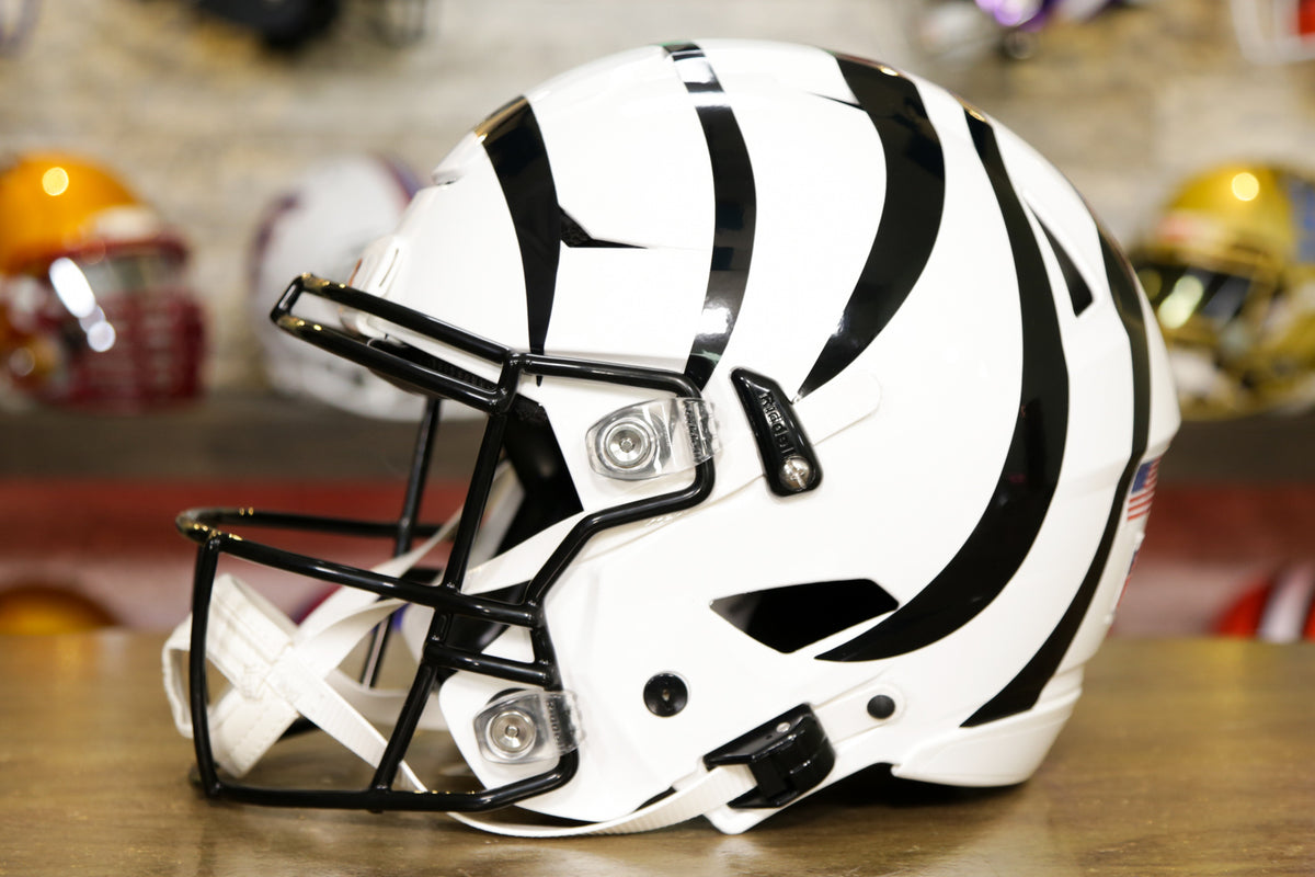 Bengals, Jets reveal alternate helmets for 2022-23 NFL season