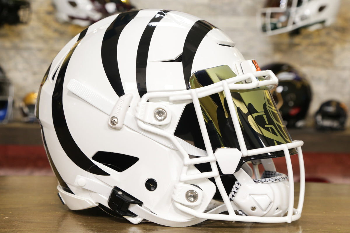 Bengals show new alternate white uniform, helmets for 2022