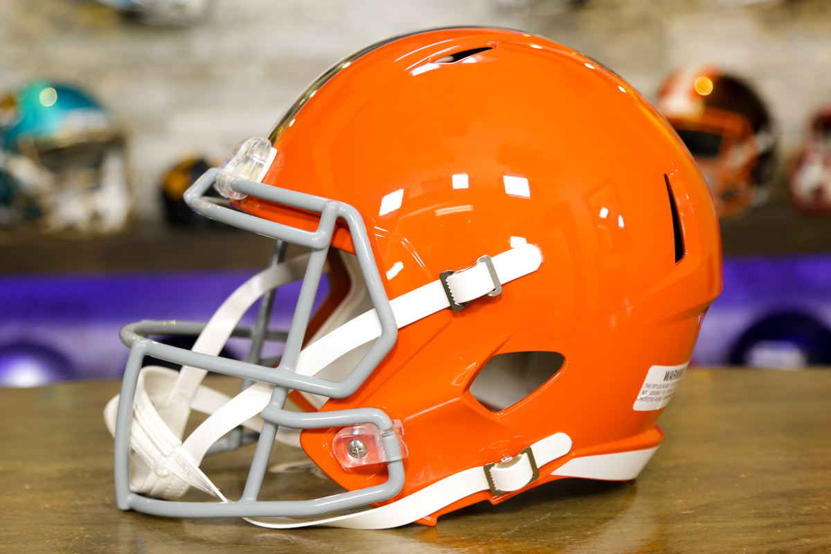 Retro Cleveland Browns Helmet Art - Row One Brand