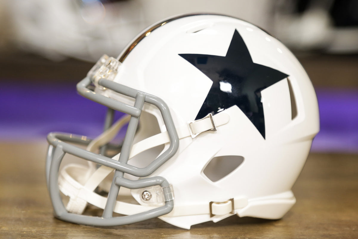 Riddell Pocket Pro and Throwback Pocket Pro mini helmets ( NFL ): Dallas  Cowboys 1960-1963 Throwback Pocket Pro Helmet (Blue Star and stripes on  white