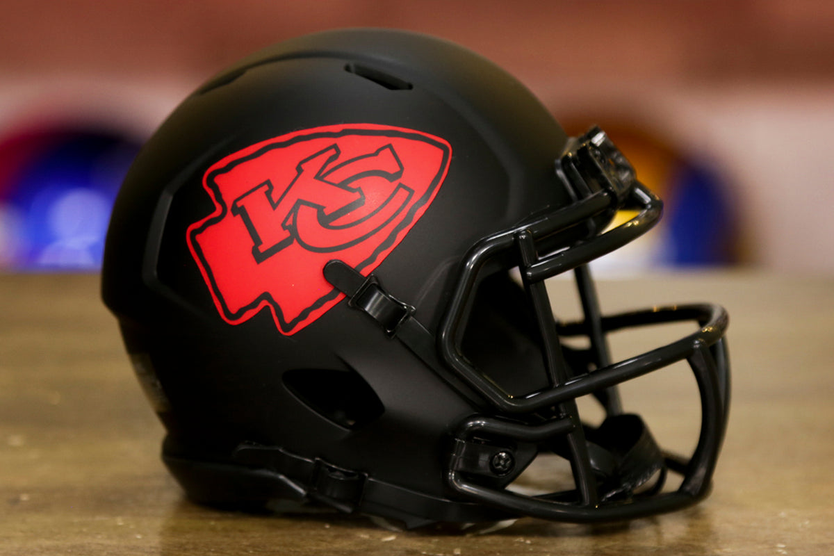 Kansas City Chiefs Riddell Speed Mini Helmet - Eclipse – Green Gridiron,  Inc.