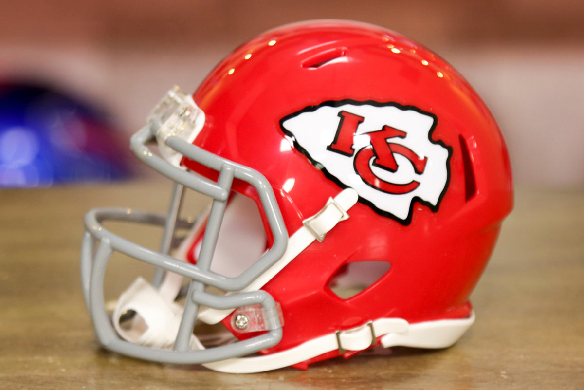 Купить Kansas City Chiefs - Riddell NFL Speed Mini Football Helmet , цена 4  371 руб — (371189243386)