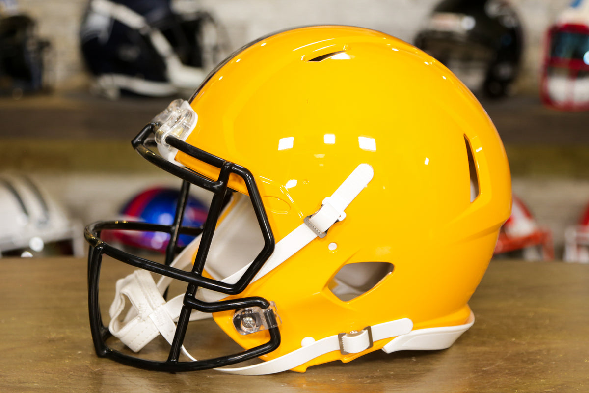 File:Pittsburgh Steelers throwback helmet 2007.jpg - Wikipedia