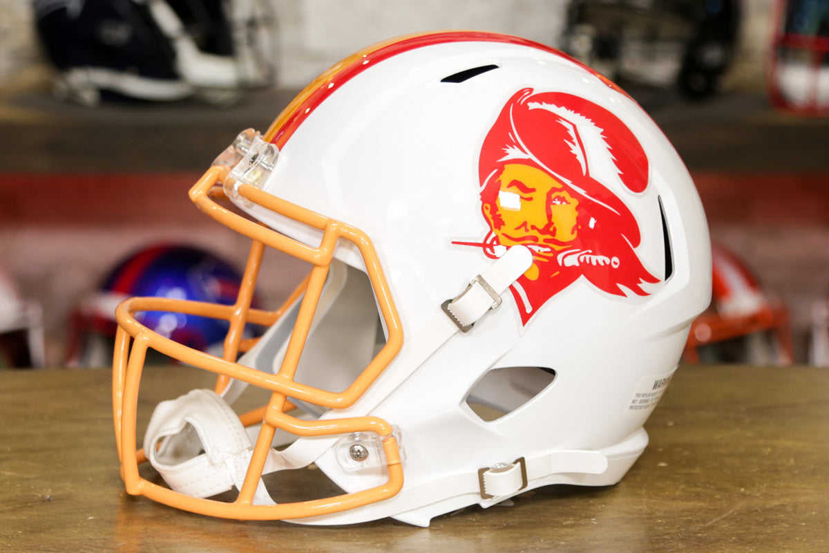 Tampa Bay Buccaneers 1976-96 Throwback VSR4 Riddell Mini Helmet