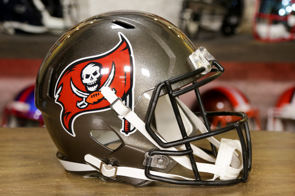 : NFL Tampa Bay Buccaneers Speed Replica Football Helmet :  Sports & Outdoors