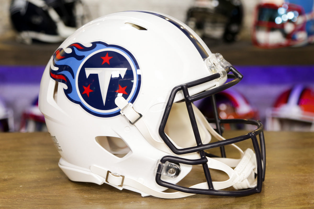 tennessee titans white helmet