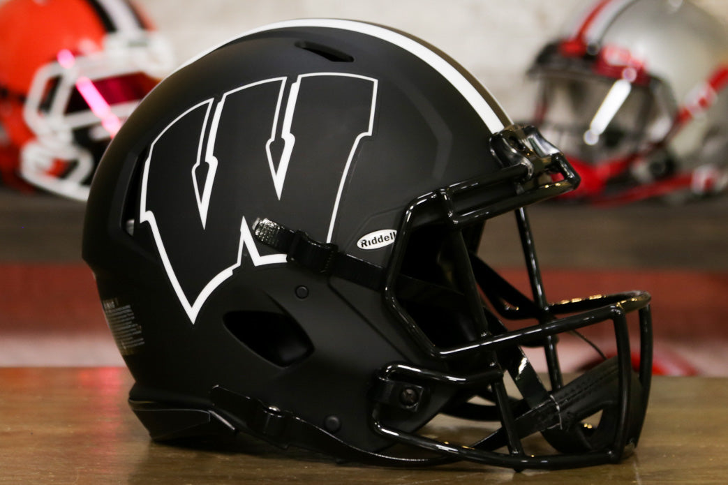 Wisconsin Badgers Riddell LUNAR Alternate Revolution Speed Authentic  Football Helmet