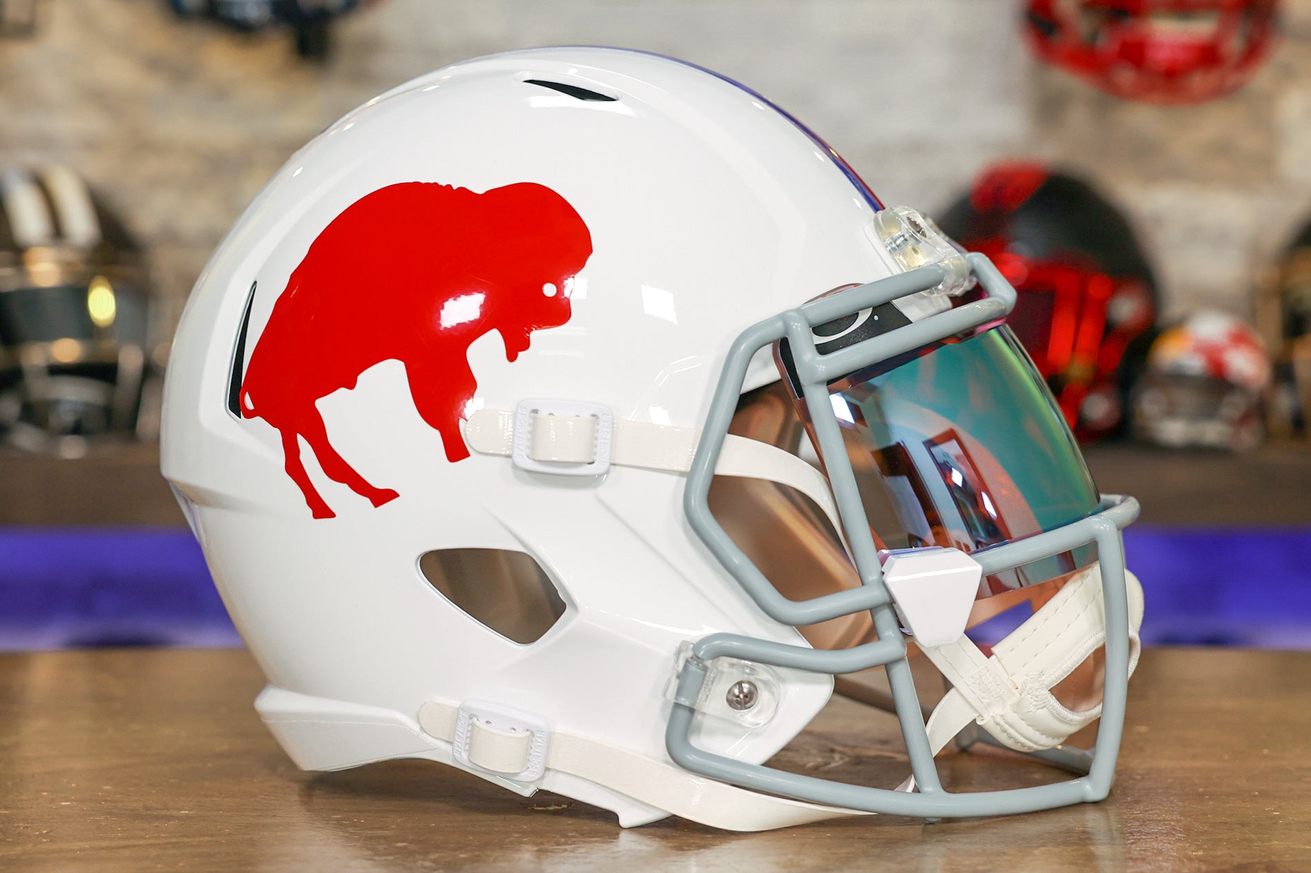 Buffalo Bills Riddell Speed Replica Helmet - GG Edition – Green Gridiron,  Inc.