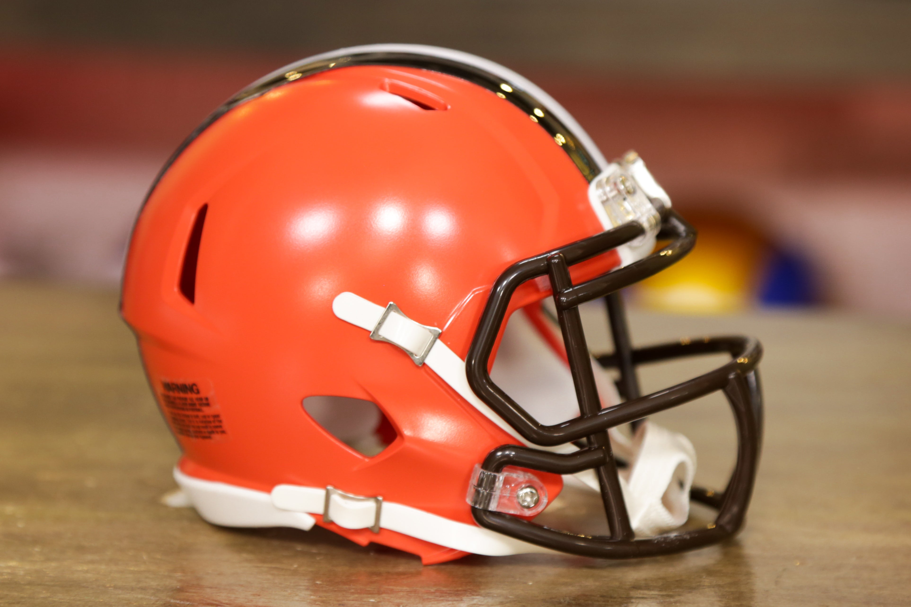 Cleveland Browns Riddell Speed Mini Helmet  - 2020-2023 Throwback