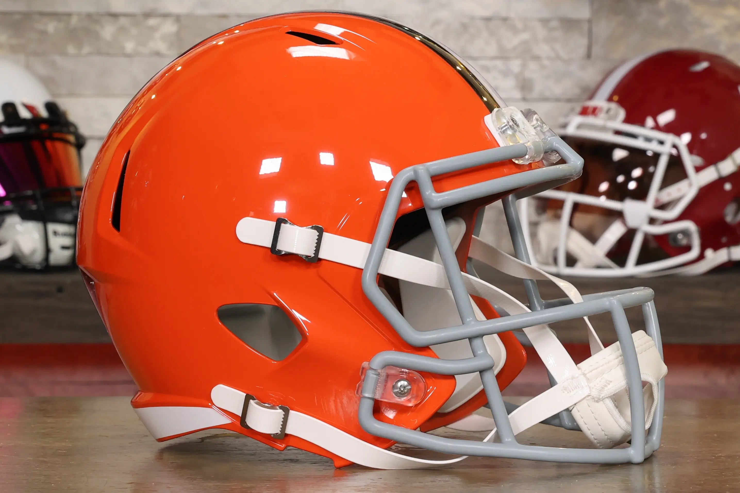 Cleveland Browns Riddell Speed Display Helmet - 1962-1974 Throwback