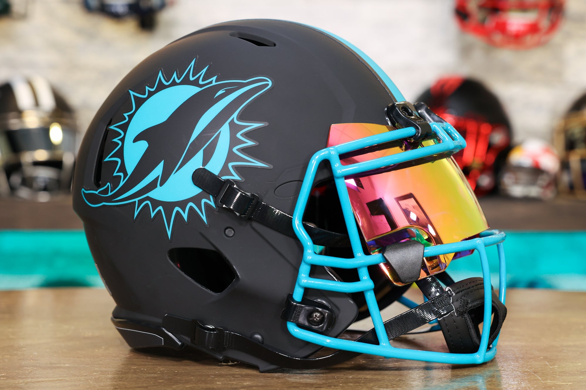 Miami store dolphins helmets