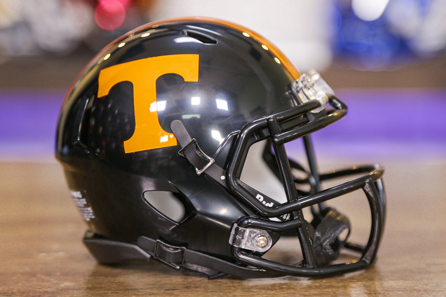 Tennessee Volunteers Riddell Speed Mini Helmet - Dark Mode