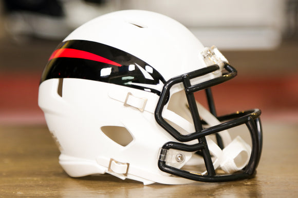 Atlanta Falcons Riddell Speed Authentic Helmet - 1966-1969 Throwback –  Green Gridiron, Inc.