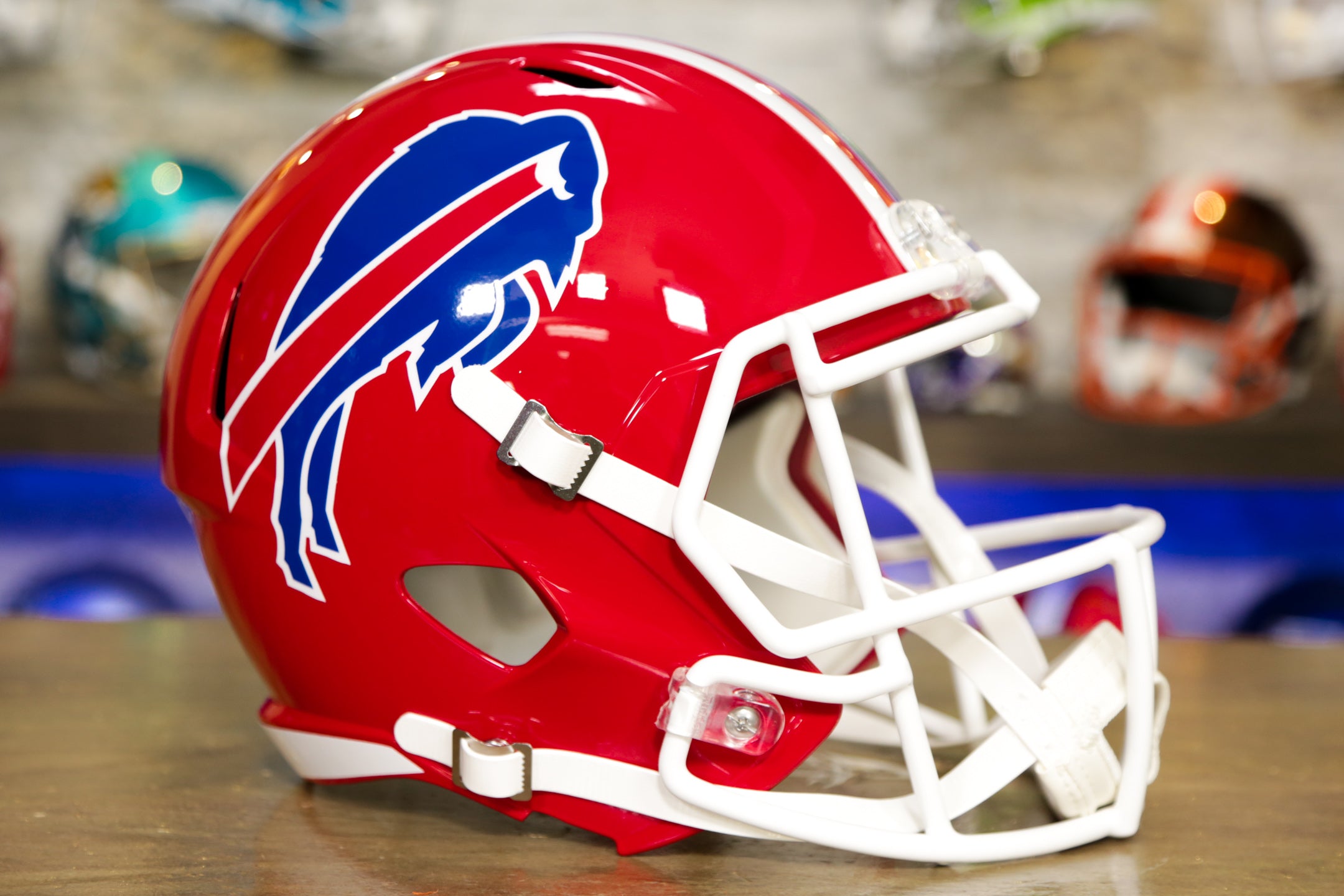 Buffalo Bills Riddell Speed Display Helmet - 1987-2001 Throwback