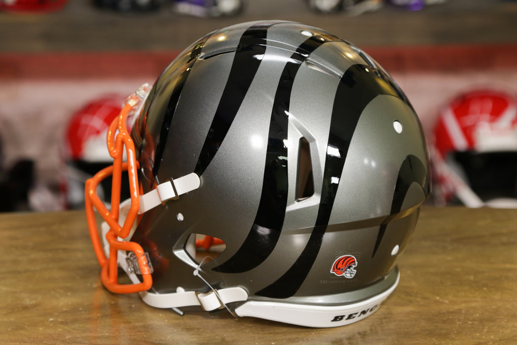 Cincinnati Bengals Riddell Speed Replica Helmet - Alternate – Green  Gridiron, Inc.