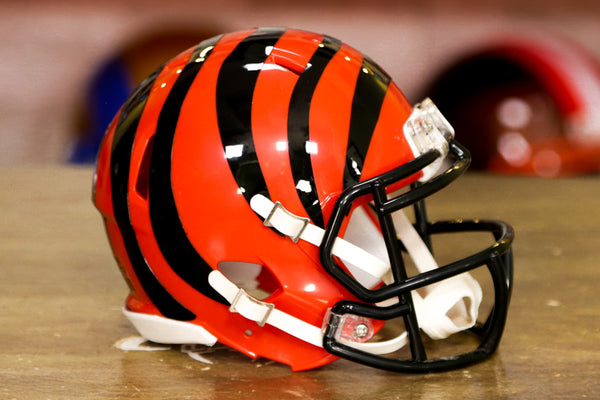 Riddell Cincinnati Bengals Alternate Speed Mini Helmet