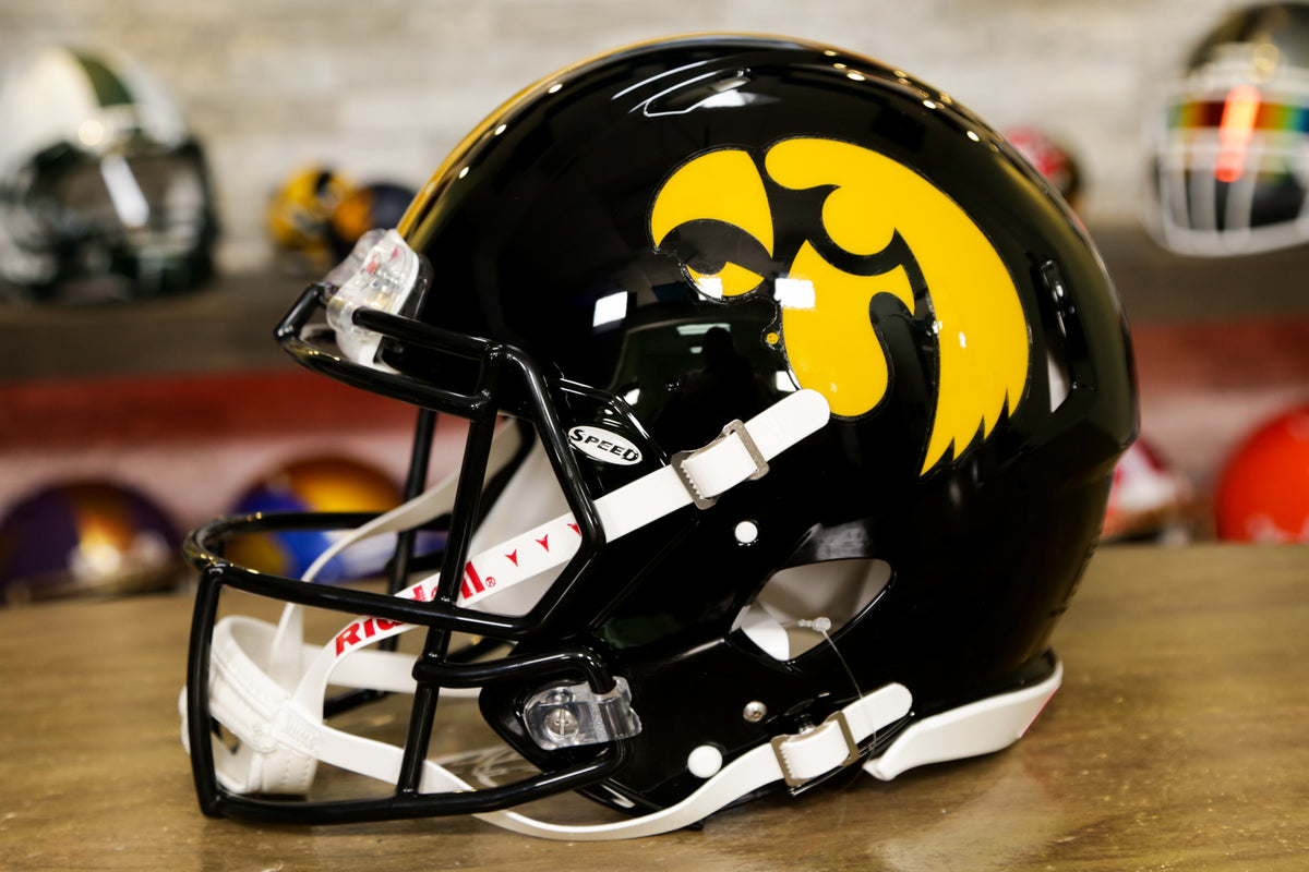 Iowa Hawkeyes Riddell Speed Authentic Helmet – Green Gridiron, Inc.