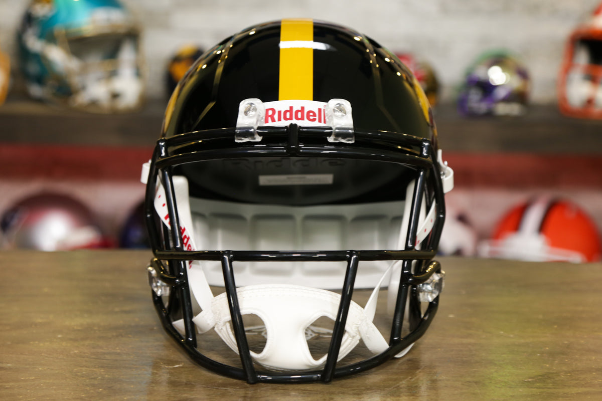 Iowa Hawkeyes Riddell Speed Replica Helmet – Green Gridiron, Inc.