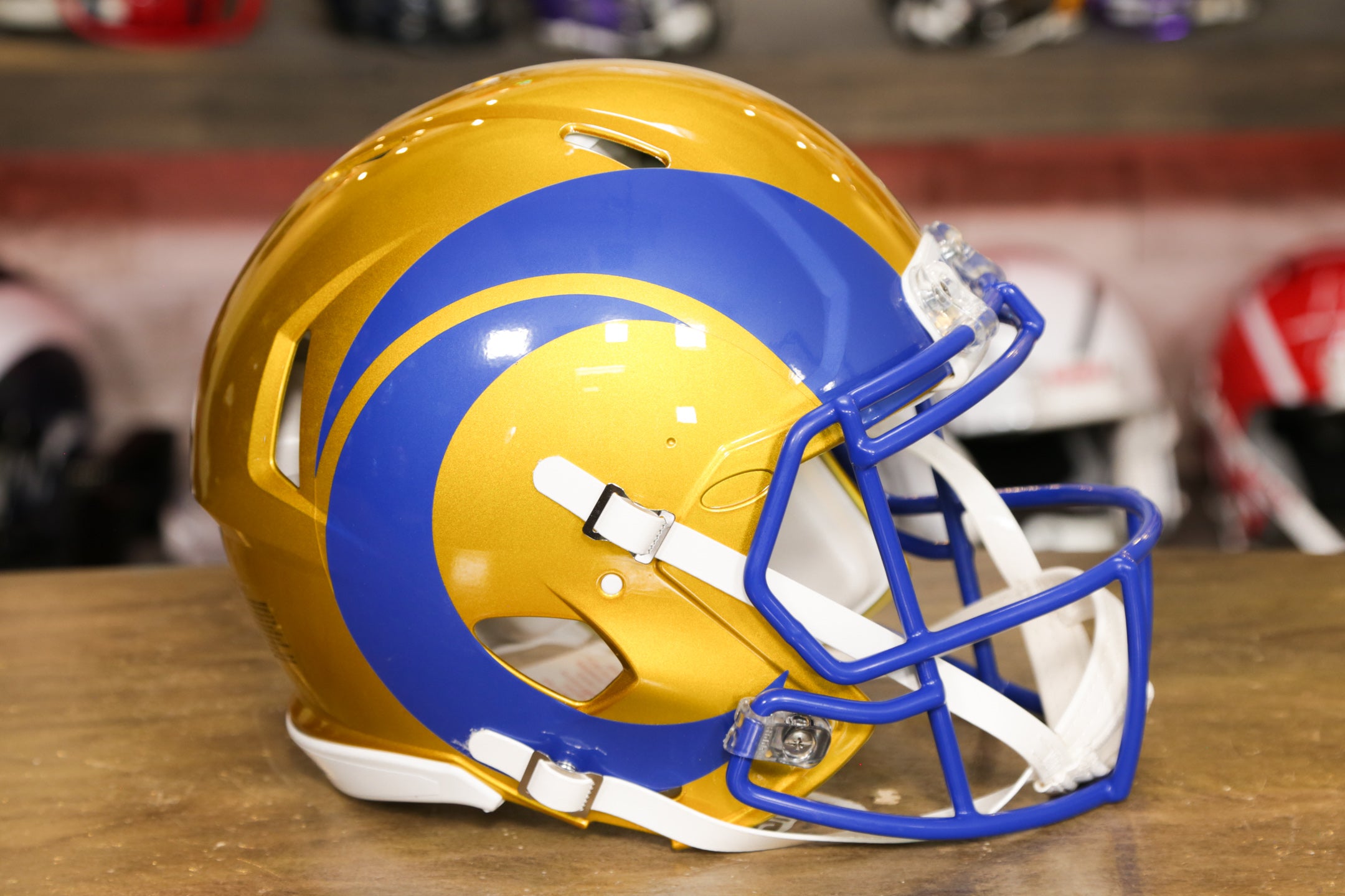 Los Angeles Rams Riddell Speed Replica Helmet - Flash