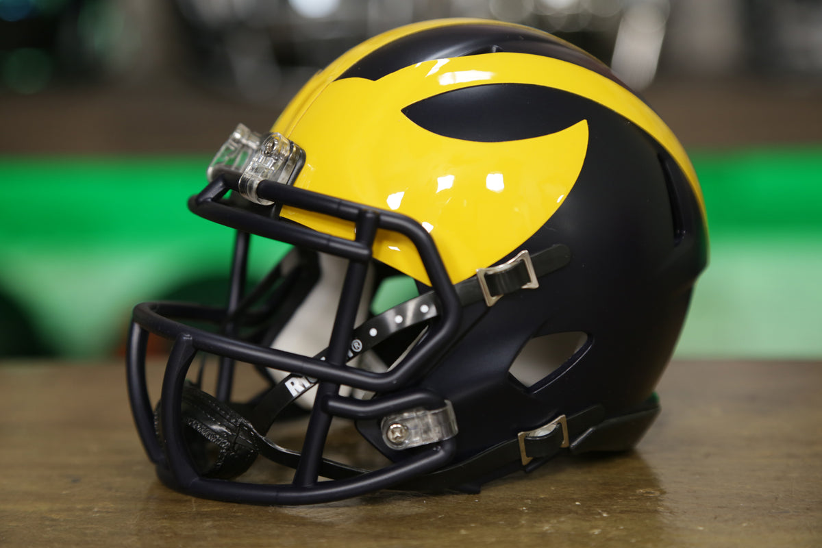 Michigan Wolverines Riddell Speed Mini Helmet – Green Gridiron, Inc.