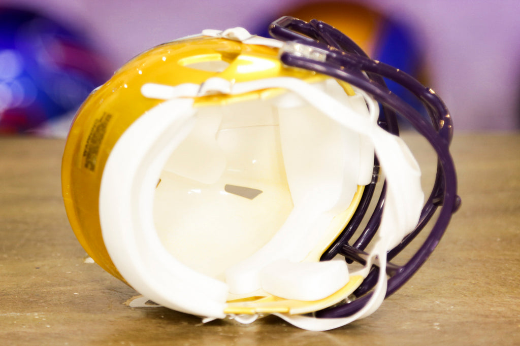 Minnesota Vikings TRIBUTE CLASSIC Riddell Speed Mini Helmet (PRE-ORDER  Ships Late November) - CLARKtoys