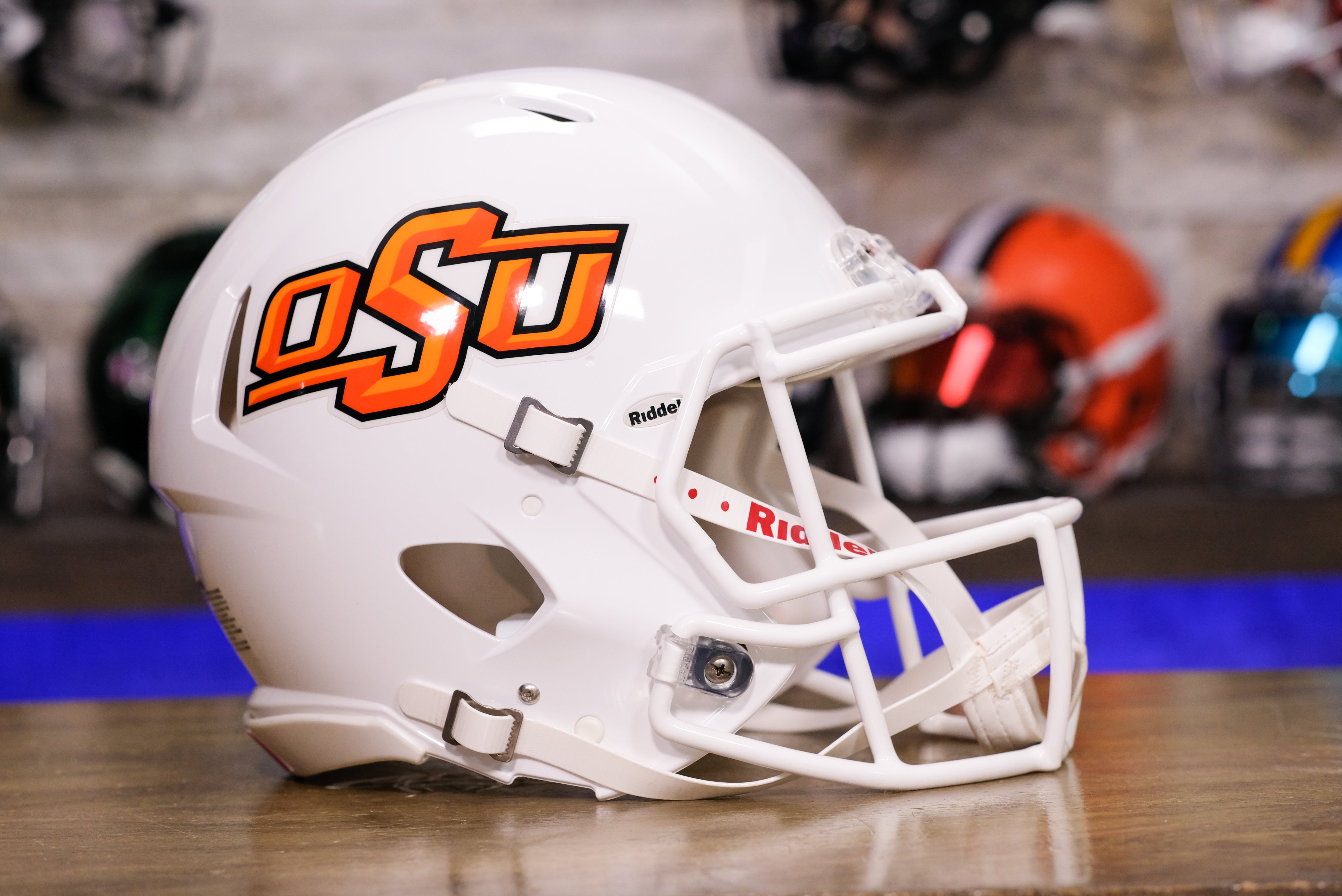 Oklahoma State Cowboys Riddell Speed Authentic Helmet