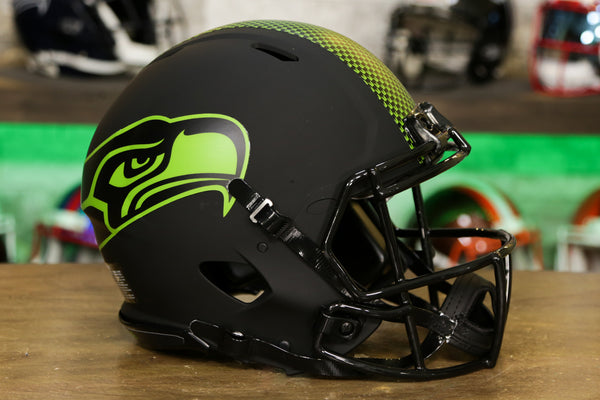 Seattle Seahawks Riddell Speed Authentic Helmet - Scratch & Dent – Green  Gridiron, Inc.